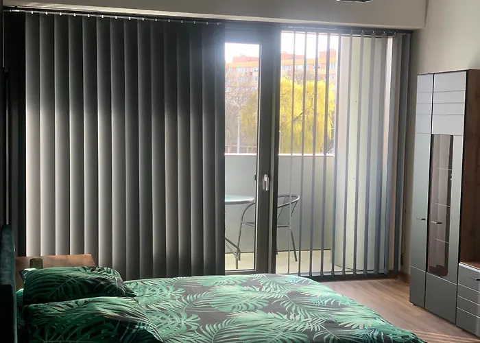Hanza Tower De Lux Green