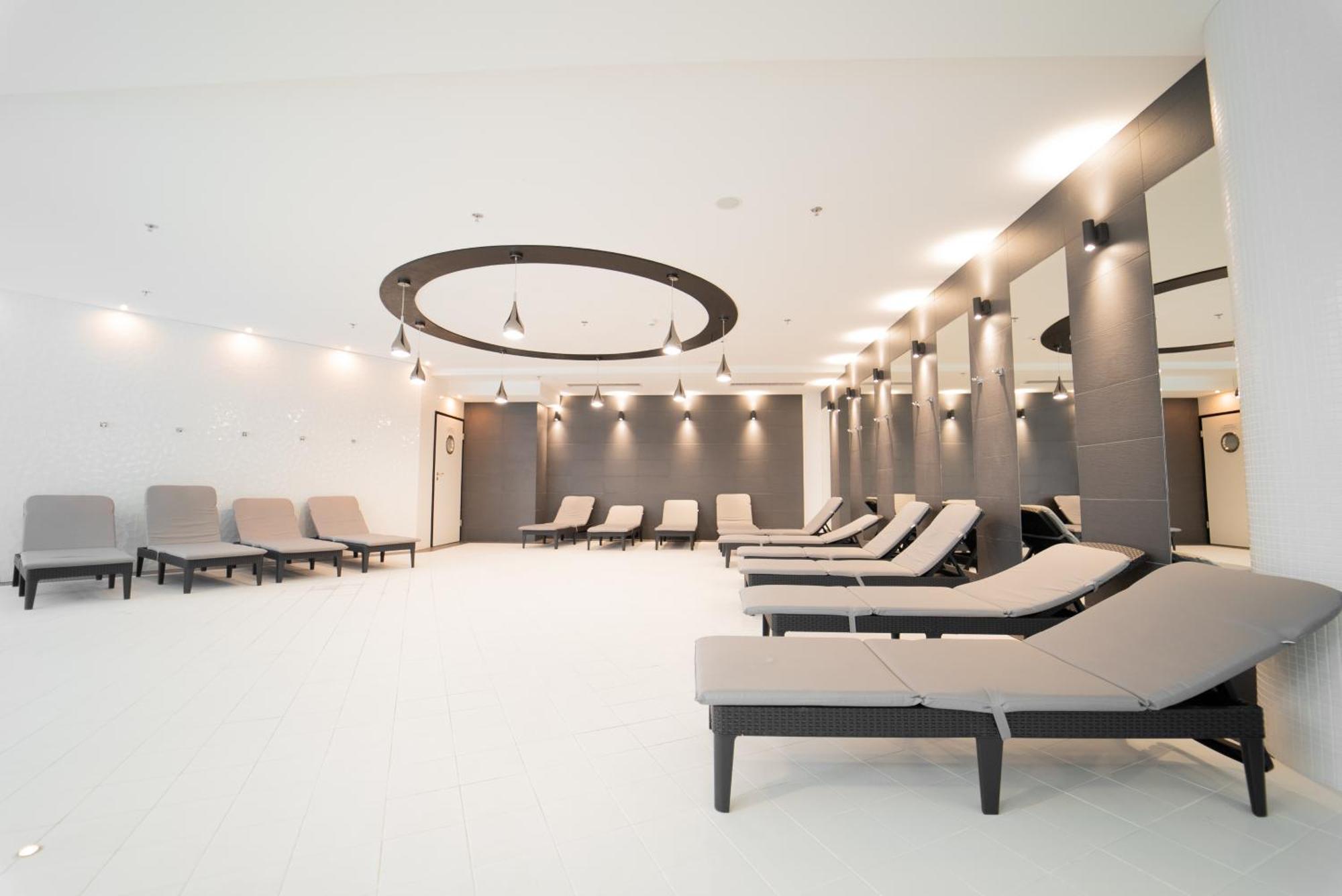Hanza Tower De Lux *